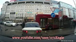 Учебный автомобиль по встречной полосе
