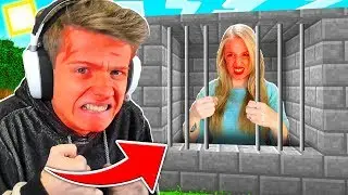 MIA SORELLA MI FA IMPAZZIRE SU MINECRAFT ITA!!