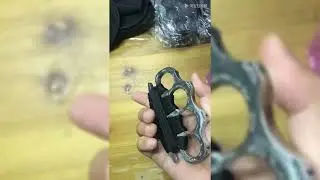 Survival Tool Self-defense Ring Emergency Window Finger Breaker