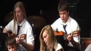 Guitar Group - Walking in the Air