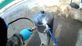 Пескоструйный аппарат из газового болона, своими руками.