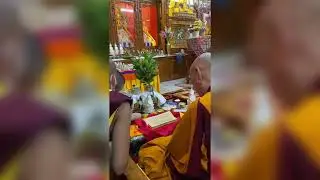ཁྲི་རིན་པོ་ཆེ་ལ་ཕྱག་འཚལ་ལོ།