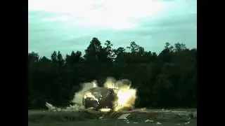 Leopard 2 Tank - 120mm DM12 MPAT round against Sea Container