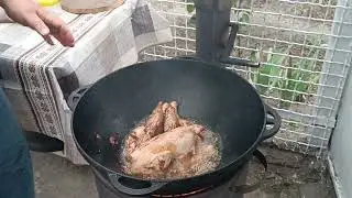 Дичь в казане с молодым картофелем и грибами