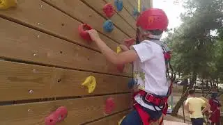 Tırmanma Duvarı [Climbing Wall]