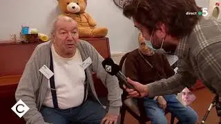 J'aime pas Macron [...] parce que moi je suis communiste !!!