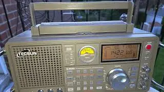listening to Canadian ham station in Montreal making contacts on 20 meters SSB Tecsun S-2200x