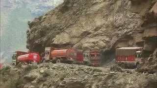 The roads of the impossible - Ladakh: mud trap on the roof of the world