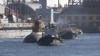 Спуск на воду подводной лодки ВЕЛИКИЙ НОВГОРОД