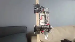 Lego creation: a climbing acrobat robot - A lego mindstorms ev3 robot