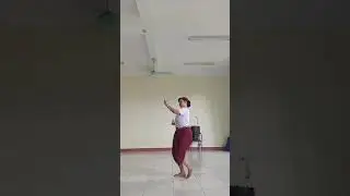 ສາວລາວລ້ານຊ້າງ