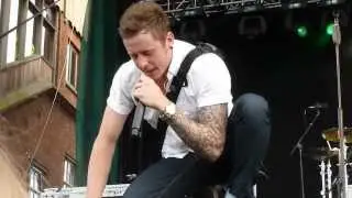 Cover Medley - McFly @ Newmarket Racecourse