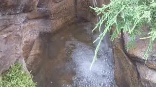 Водопад  во двор Лаго-Наки.Фонтан