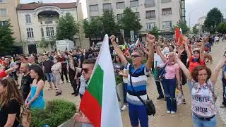 Химн на България в изпълнение на протестиращите