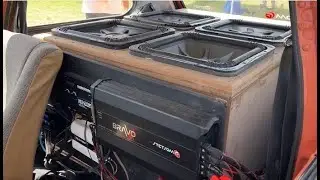 Amp Stetsom 8K con 4 SUBS Kicker