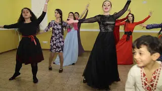Женская группа-Аджарский танец