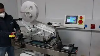 LAB8211 Automatic top labelling machine for flat surfaces, label on top side, label boxes, cartons