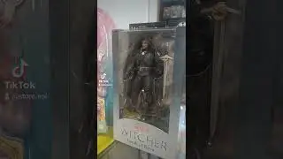 Игрушки в магазине Сын, Отец и Игрушки, живут своей жизнью... 😱😅