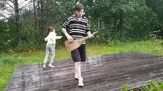 дожди-пистолеты гитары-веники