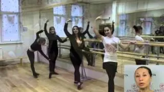 Танцы в детском эко-клубе 