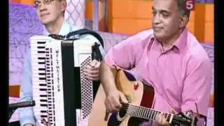 ЛАРИСА И МИХАИЛ КРЫЛОВЫ - ДВЕ ГИТАРЫ