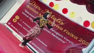 Keren...Kreatifitas Seni Tari Mahasiswa Fisika