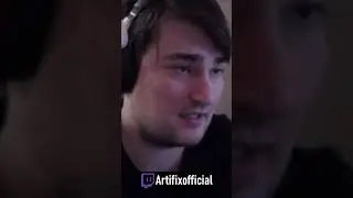 Напугал девочку.😨😱