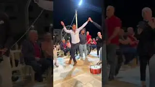 Arap halayı. Ortadoğu halay başı figür. Oyunu