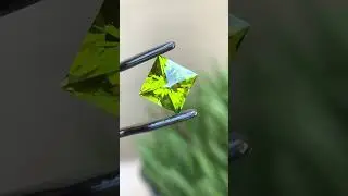 W7519-peridot-arizona-5.26-ct-square-ravenstein