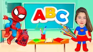 ABC DO SUPER HERO - SPIDERMAN VS SUPERGIRL - Discover the Word in Mileninha's Alphabet Challenge