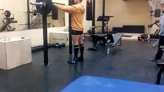 Жим стоя 40 кг * 8