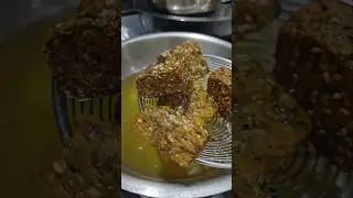 गणपती बाप्पा नैवद्य थाळी मधील कुरकुरीत कोथिंबीर वडी|बिना लसूण कोथिंबीर वडी#maharashtranrecipe #shrot