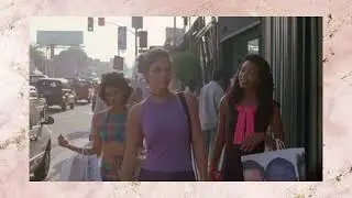 Jodi Lyn O'Keefe outfits in she's all that(Taylor Vaughan)