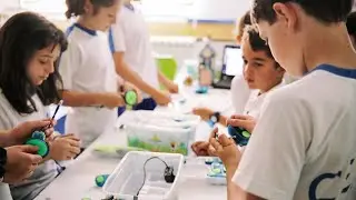 Así es bMaker School