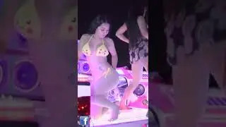 Pikachu vikinis xxx