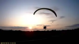 03 08 19 А я милого узнаю по походке