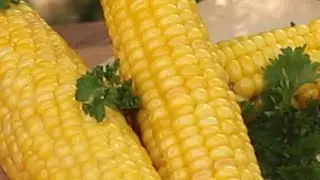 Кукуруза в фольге на углях🔥