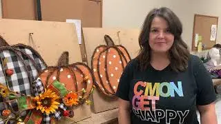 How to tutorial with Anna: Double Pumpkin Door Hanger with grapevine frame, floral and ribbon