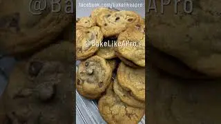 Easy Chewy Chocolate Chip Cookies Recipe #chocolate #bake #chocolatechipcookies