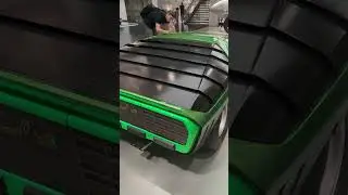 This should have been the cannonball run opening scene car not the Lamborghini