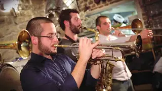 Groove Catchers Extended - Pony Express (Live)