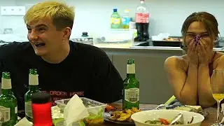 Михалина сувала в жопу палец?😦