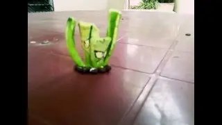 Plants vs Zombies 2 clay figures : Neon Mixtape Tour