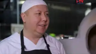 г. Воронеж Узбекская кухня шеф-повар Султамуратов Мансур готовит Ташкентский плов