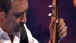 İhsan Mendeş- Yeşil yaprak arasında..