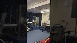 DRUM SOLO BY EMMANUEL BLUDO (Shedding to 6/8 AFRICAN LOOP)