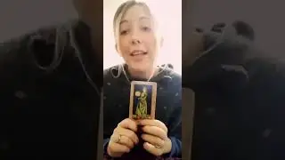 Queen of Pentacles Is The Divine Feminine Who Cares For Others #shorts #tarot