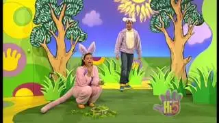 La Historia Del Café Casa Árbol de Kevin | Hi-5 Latino
