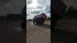 прицеп зерновоз 8593 в цвете красный  рубин