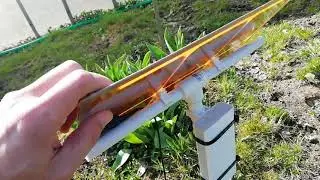 Обзор мобильной солнечной батареи с быстрой зарядкой на борту.